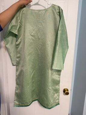 Mint green suit set (of two - kameez + wide pants)  | XXL Indian Pakistani suit